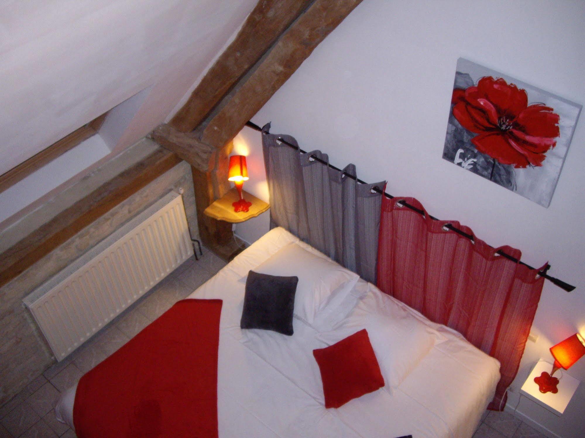Auberge De La Luzerne Bernieres-sur-Mer Exterior photo